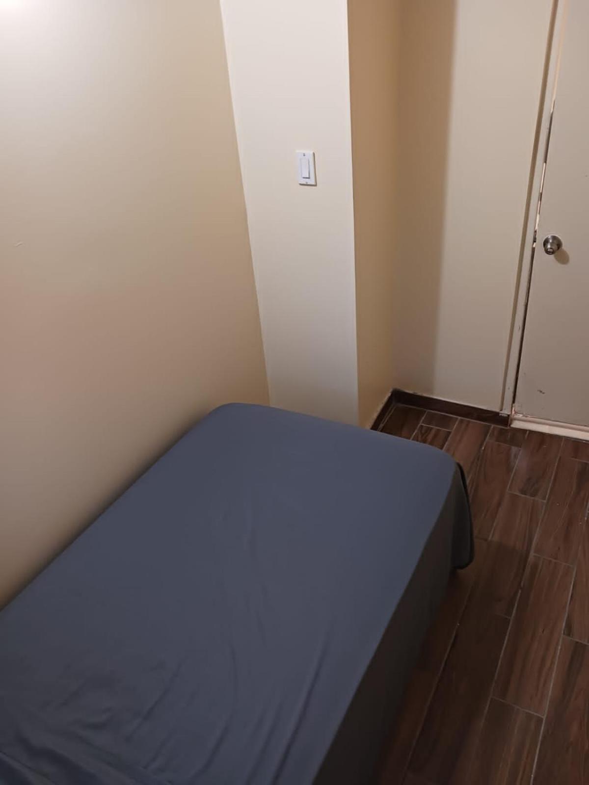 House Downtown Oc Santa Ana Hostel Екстериор снимка